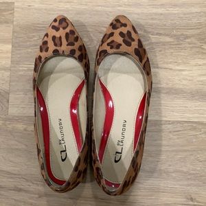Chinese laundry leopard pumps